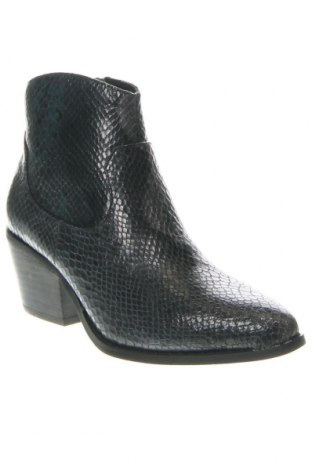 Dámské boty  Cassis, Velikost 37, Barva Černá, Cena  628,00 Kč