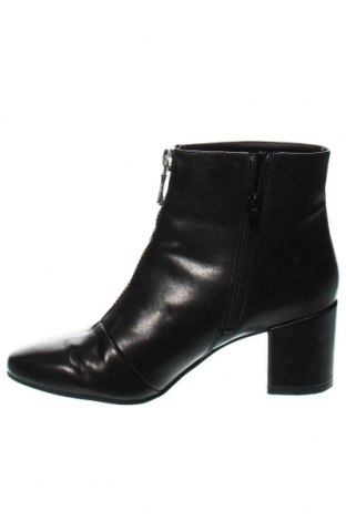 Dámské boty  Graceland, Velikost 39, Barva Černá, Cena  333,00 Kč