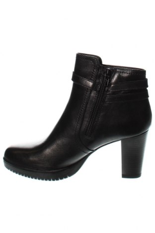 Dámské boty  Tamaris, Velikost 38, Barva Černá, Cena  1 058,00 Kč