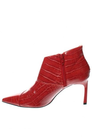 Damen Stiefeletten Zara Trafaluc, Größe 38, Farbe Rot, Preis € 18,14