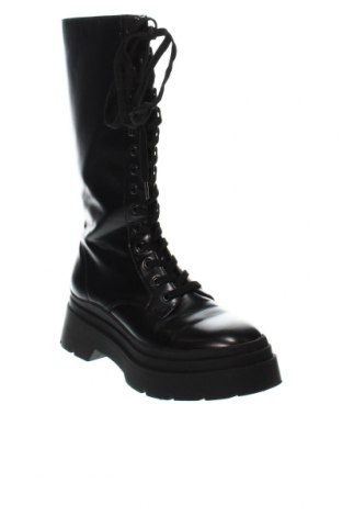 Γυναικείες μπότες Bershka, Μέγεθος 38, Χρώμα Μαύρο, Τιμή 35,88 €