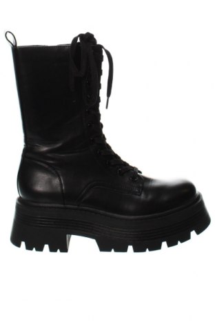 Γυναικείες μπότες Pull&Bear, Μέγεθος 38, Χρώμα Μαύρο, Τιμή 35,88 €