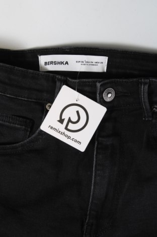 Damen Jeans Bershka, Größe S, Farbe Grau, Preis 12,07 €