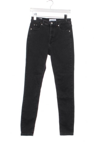 Dámske džínsy  Calvin Klein, Veľkosť XS, Farba Sivá, Cena  98,45 €