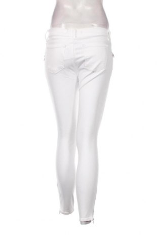 Damen Jeans J Brand, Größe S, Farbe Weiß, Preis 9,46 €