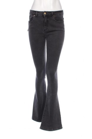 Damen Jeans Lois, Größe M, Farbe Grau, Preis 82,99 €