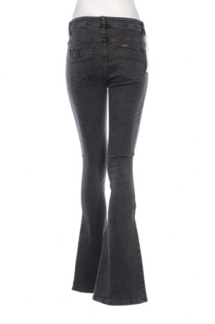 Damen Jeans Lois, Größe M, Farbe Grau, Preis 82,99 €