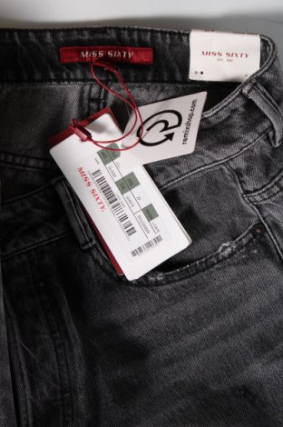 Damen Jeans Miss Sixty, Größe M, Farbe Grau, Preis € 38,18