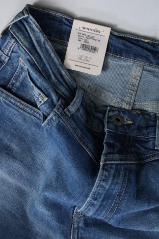 Дамски дънки Pepe Jeans, Размер M, Цвят Син, Цена 96,60 лв.