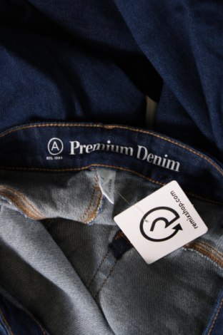 Dámske džínsy  Premium Denim, Veľkosť 4XL, Farba Modrá, Cena  11,84 €