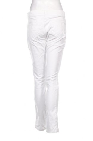 Γυναικείο Τζίν United Colors Of Benetton, Μέγεθος XL, Χρώμα Λευκό, Τιμή 17,64 €
