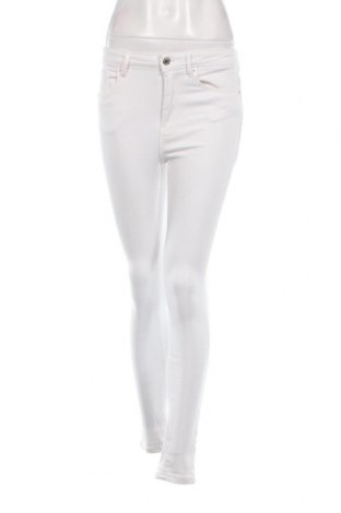 Γυναικείο Τζίν Vero Moda, Μέγεθος S, Χρώμα Λευκό, Τιμή 5,26 €
