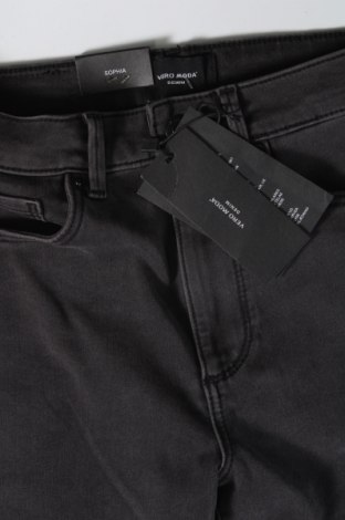 Dámske džínsy  Vero Moda, Veľkosť S, Farba Sivá, Cena  5,26 €