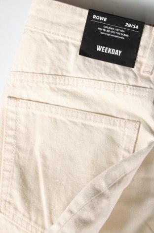 Damen Jeans Weekday, Größe M, Farbe Ecru, Preis 19,44 €
