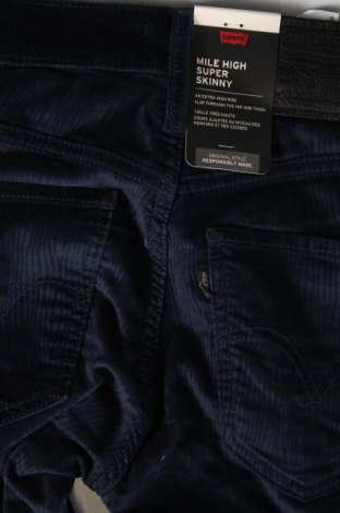 Γυναικείο κοτλέ παντελόνι Levi's, Μέγεθος XS, Χρώμα Μπλέ, Τιμή 11,29 €