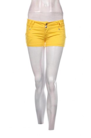Дамски къс панталон, Размер M, Цвят Жълт, Цена 7,60 лв.