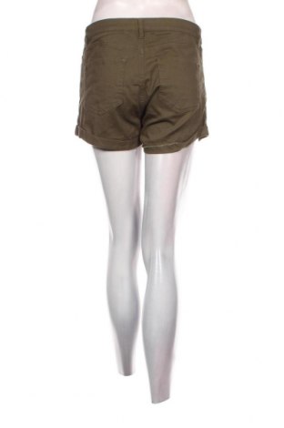 Pantaloni scurți de femei, Mărime M, Culoare Verde, Preț 25,00 Lei