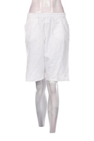 Дамски къс панталон, Размер M, Цвят Бял, Цена 9,69 лв.