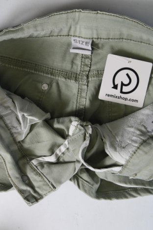 Дамски къс панталон, Размер S, Цвят Зелен, Цена 19,00 лв.