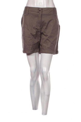 Дамски къс панталон, Размер M, Цвят Кафяв, Цена 7,60 лв.