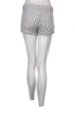 Дамски къс панталон, Размер M, Цвят Многоцветен, Цена 4,75 лв.