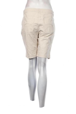Дамски къс панталон, Размер L, Цвят Бежов, Цена 9,69 лв.