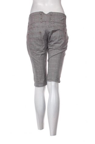 Γυναικείο κοντό παντελόνι, Μέγεθος M, Χρώμα Γκρί, Τιμή 3,88 €