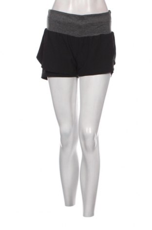 Damen Shorts Adidas, Größe L, Farbe Grau, Preis 9,02 €
