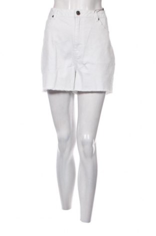 Γυναικείο κοντό παντελόνι Ajc, Μέγεθος XL, Χρώμα Λευκό, Τιμή 9,27 €