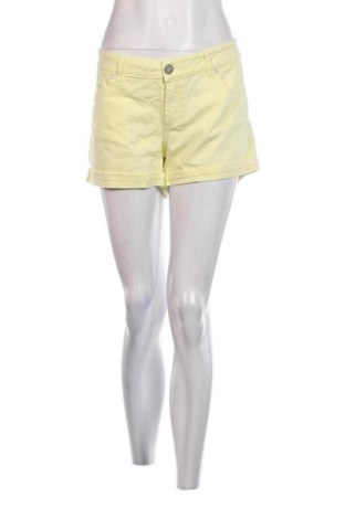 Γυναικείο κοντό παντελόνι Ajc, Μέγεθος L, Χρώμα Κίτρινο, Τιμή 4,70 €