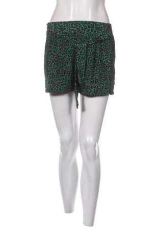 Γυναικείο κοντό παντελόνι Ambika, Μέγεθος M, Χρώμα Πολύχρωμο, Τιμή 4,70 €