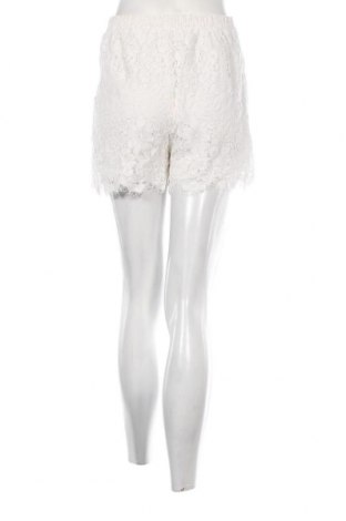 Γυναικείο κοντό παντελόνι Amisu, Μέγεθος M, Χρώμα Λευκό, Τιμή 11,75 €