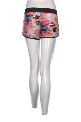 Γυναικείο κοντό παντελόνι Bench, Μέγεθος M, Χρώμα Πολύχρωμο, Τιμή 3,56 €