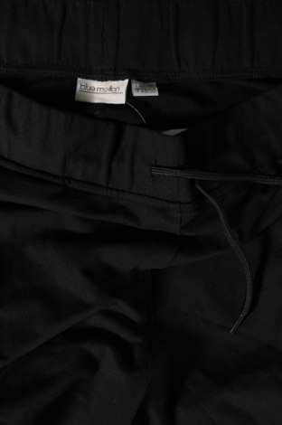 Дамски къс панталон Blue Motion, Размер XL, Цвят Черен, Цена 7,98 лв.