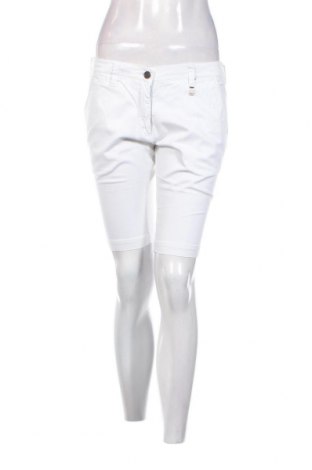 Дамски къс панталон CMP, Размер S, Цвят Бял, Цена 18,05 лв.