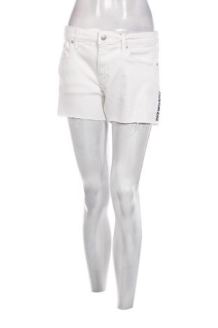 Γυναικείο κοντό παντελόνι Calvin Klein Jeans, Μέγεθος L, Χρώμα Λευκό, Τιμή 28,10 €