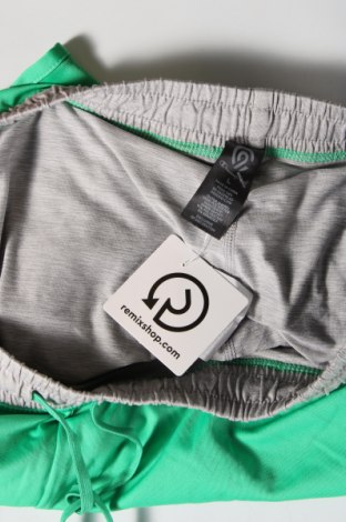 Дамски къс панталон Champion, Размер L, Цвят Зелен, Цена 24,00 лв.
