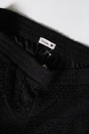 Γυναικείο κοντό παντελόνι Chicoree, Μέγεθος S, Χρώμα Μαύρο, Τιμή 3,29 €