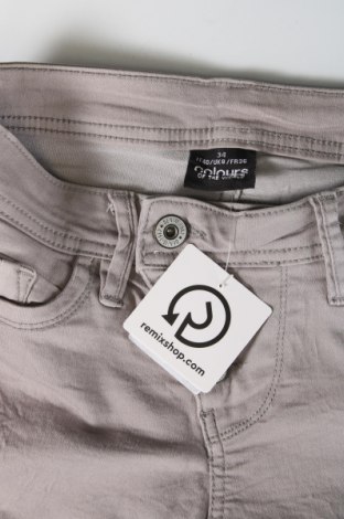 Damen Shorts Colours Of The World, Größe XS, Farbe Grau, Preis € 5,12