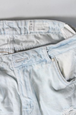 Γυναικείο κοντό παντελόνι Denim 1982, Μέγεθος M, Χρώμα Μπλέ, Τιμή 4,70 €