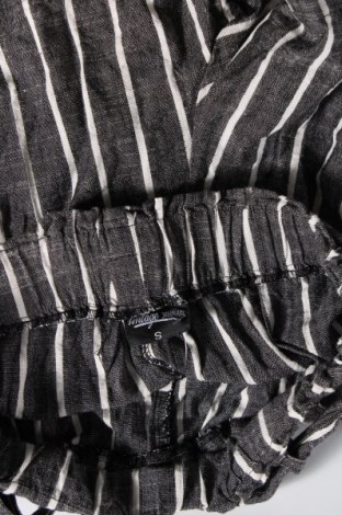 Pantaloni scurți de femei Denim 1982, Mărime S, Culoare Gri, Preț 16,88 Lei