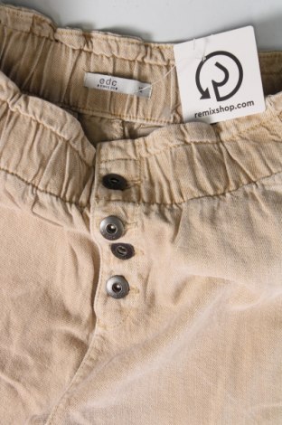 Pantaloni scurți de femei Edc By Esprit, Mărime XXS, Culoare Bej, Preț 78,95 Lei