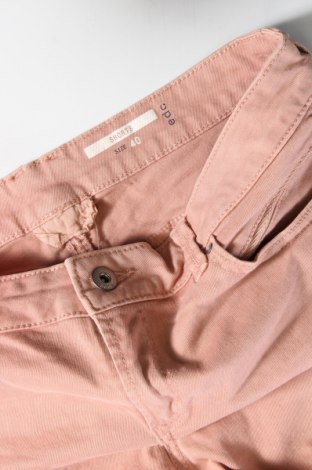 Дамски къс панталон Edc By Esprit, Размер M, Цвят Розов, Цена 24,00 лв.