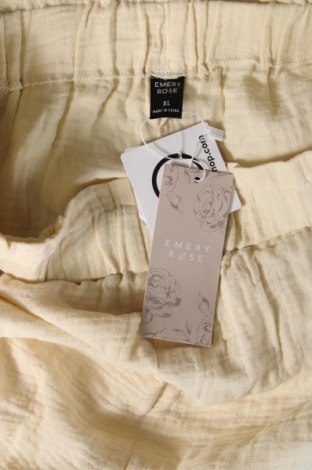 Дамски къс панталон Emery rose, Размер XL, Цвят Жълт, Цена 12,40 лв.