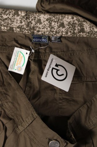 Дамски къс панталон Esmara, Размер XL, Цвят Зелен, Цена 19,00 лв.