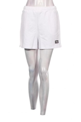 Γυναικείο κοντό παντελόνι FILA, Μέγεθος S, Χρώμα Λευκό, Τιμή 37,11 €