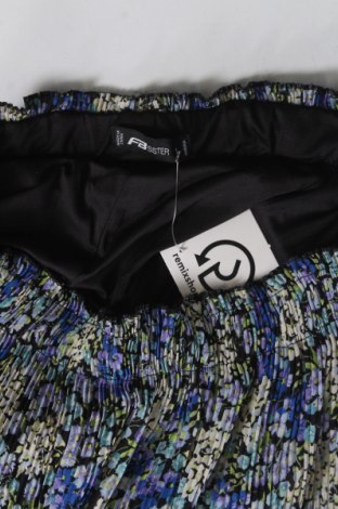 Дамски къс панталон Fb Sister, Размер L, Цвят Многоцветен, Цена 7,98 лв.