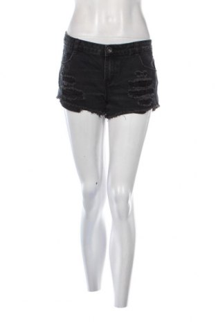 Дамски къс панталон Fb Sister, Размер M, Цвят Сив, Цена 8,55 лв.