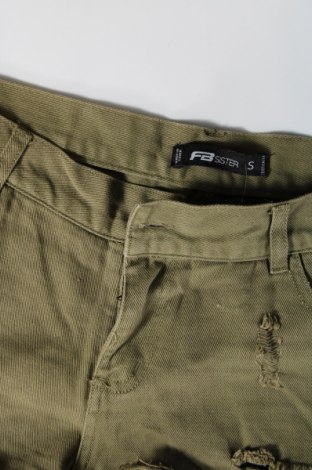 Дамски къс панталон Fb Sister, Размер S, Цвят Зелен, Цена 4,75 лв.