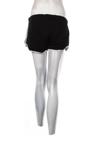Дамски къс панталон Fb Sister, Размер XL, Цвят Черен, Цена 9,69 лв.
